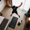 Rutina HIIT de 20 minutos en casa o gimnasio, Cosmofit Barcelona.