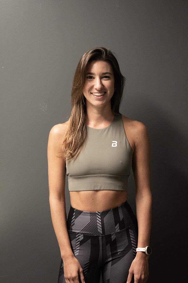 Agustina, entrenadora personal en Cosmofit